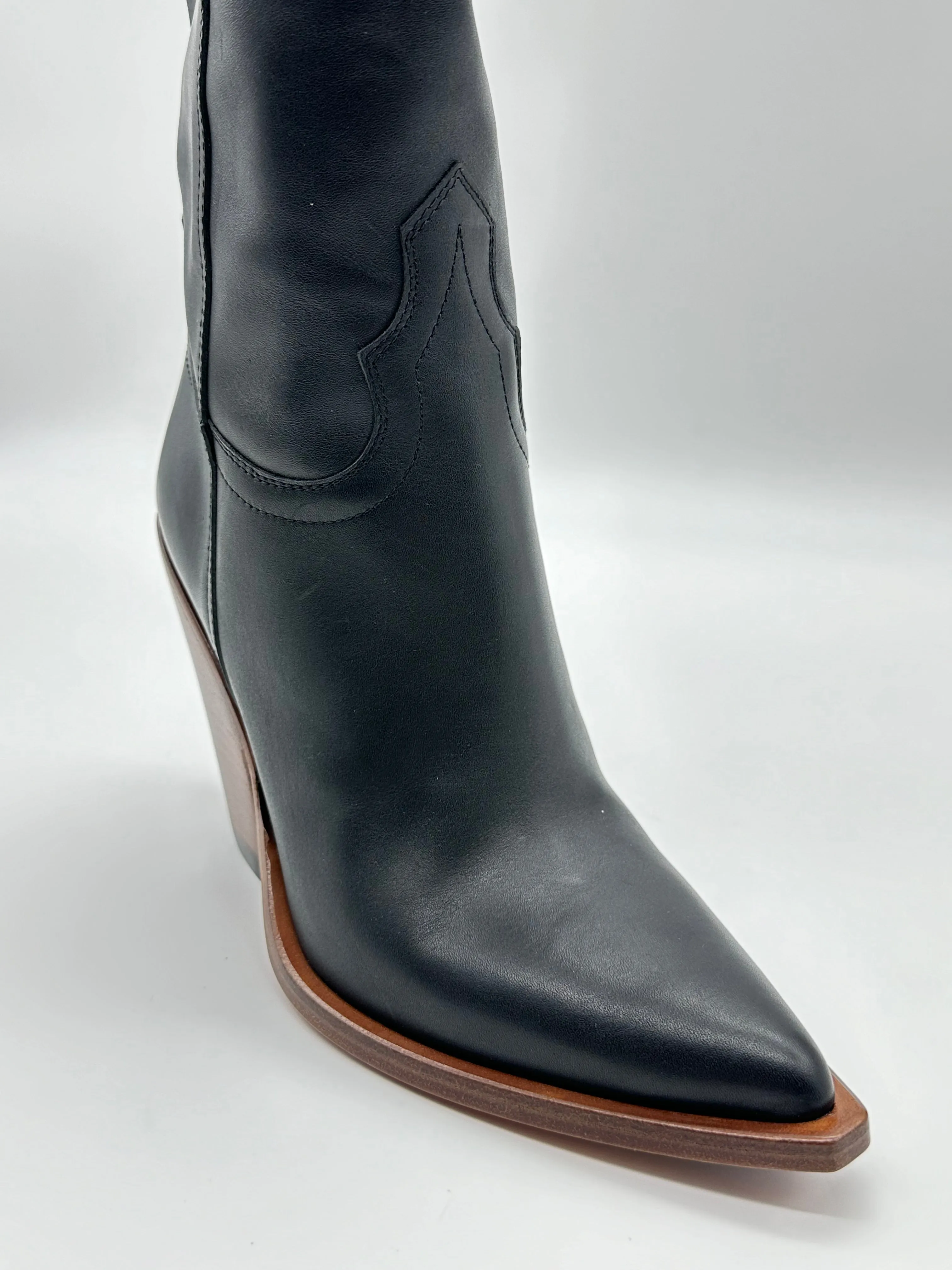 Atoka Ankle Boots