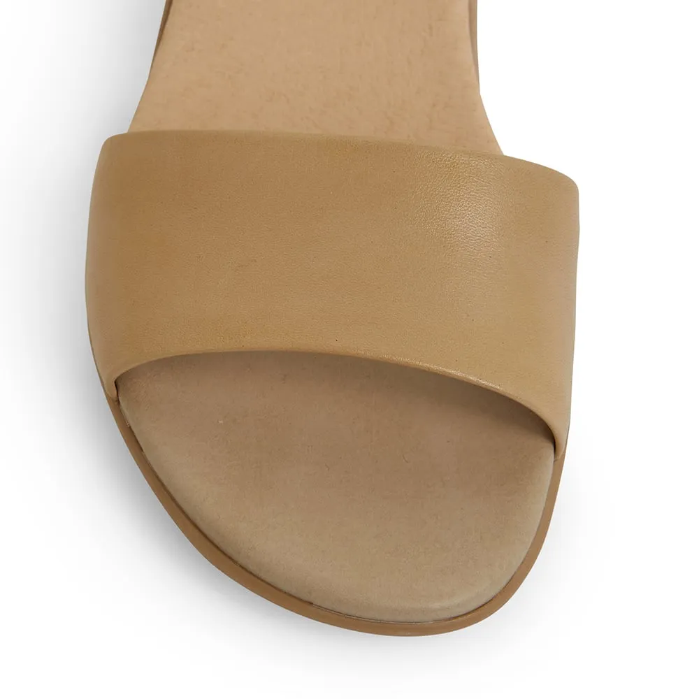 Camden Sandal in Nude Leather