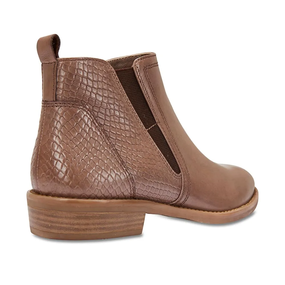 Conrad Boot in Taupe Leather