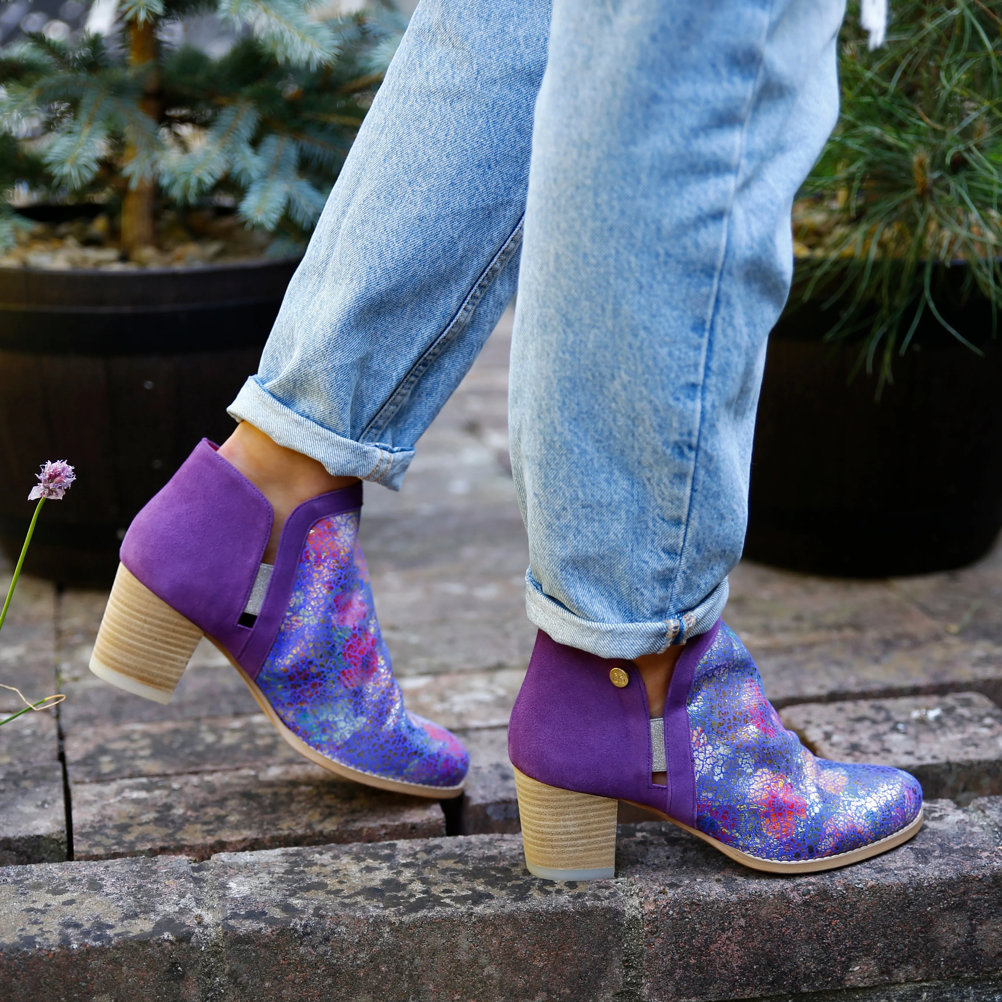 Plume- Purple ankle boot